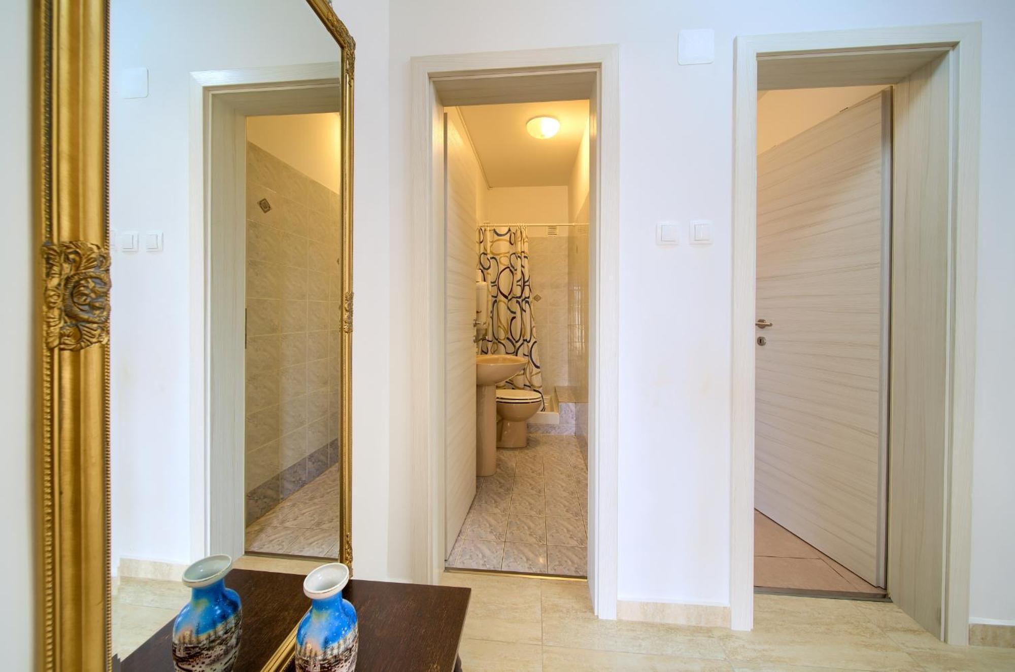 Apartments Rose คิร์ก ภายนอก รูปภาพ
