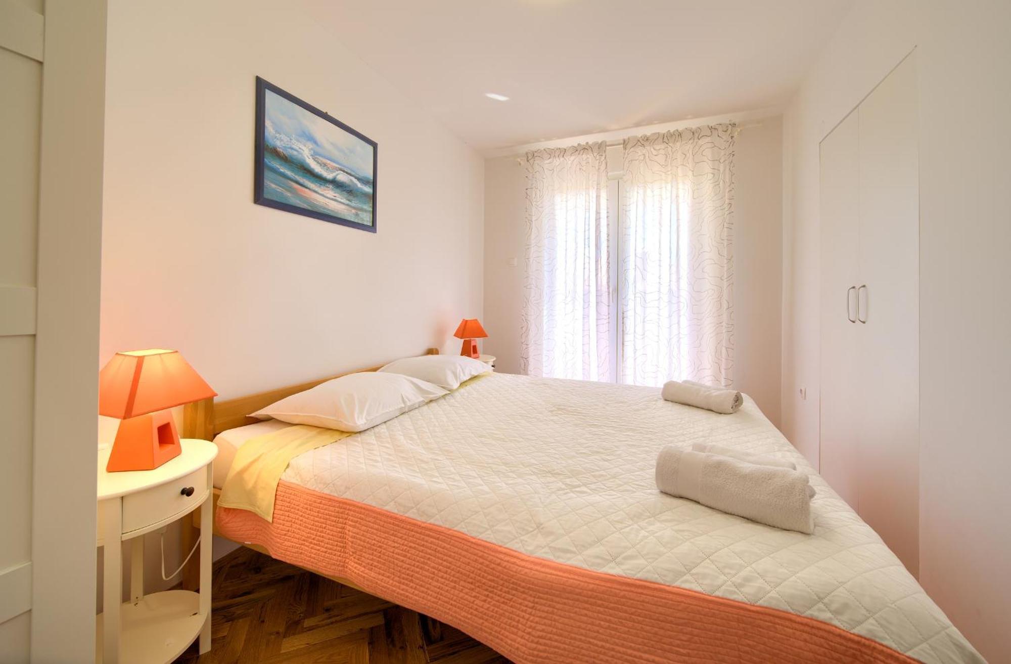 Apartments Rose คิร์ก ภายนอก รูปภาพ